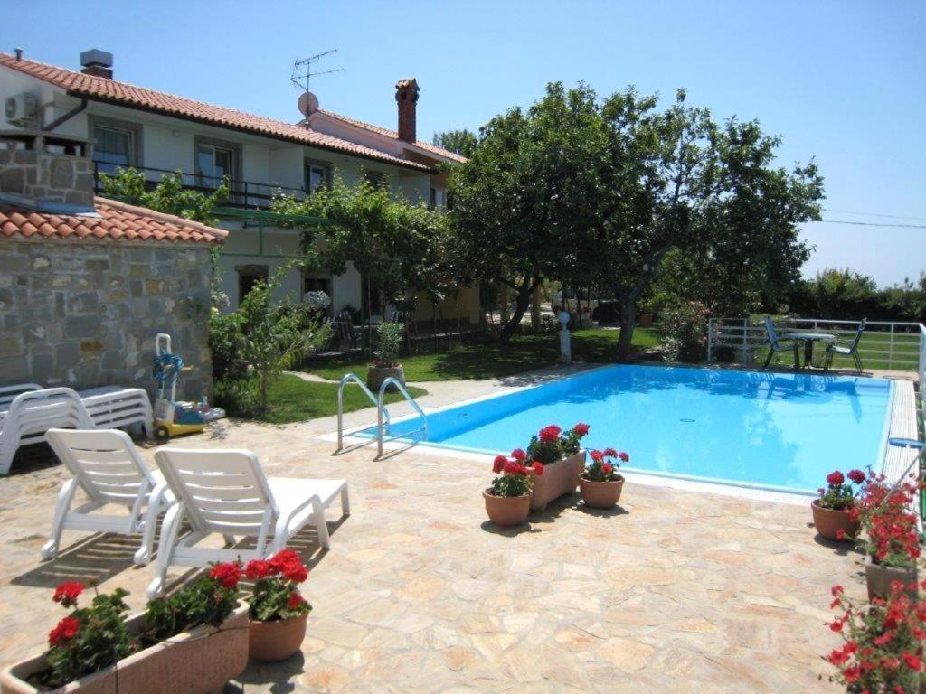 Apartments Ficur With Swimming Pool & Grill, Portoroz Exterior photo
