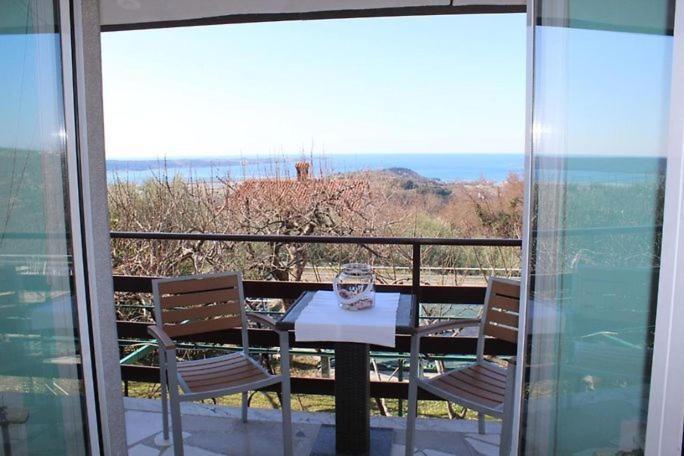 Apartments Ficur With Swimming Pool & Grill, Portoroz Exterior photo