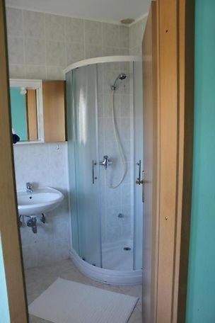 Apartments Ficur With Swimming Pool & Grill, Portoroz Exterior photo